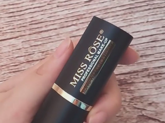 Vattentät svart eyeliner